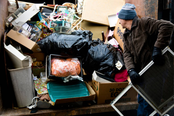 Best Property Management Cleanouts  in Auburndale, FL